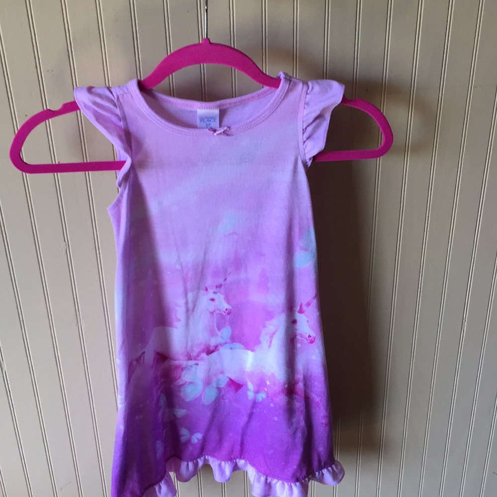 The children’s place nightgown‎ purple with unicorns s/p 5/6
